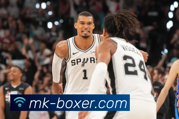 詹姆斯再现哈登三分尴尬 十投全失创NBA新纪录