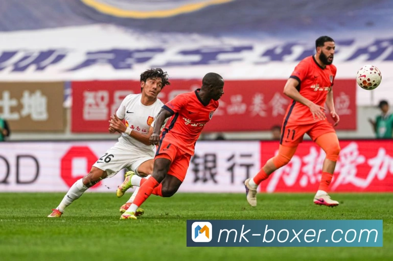 东契奇荣膺生涯第七次月最佳场均37+8+7表现出色 获防守提名